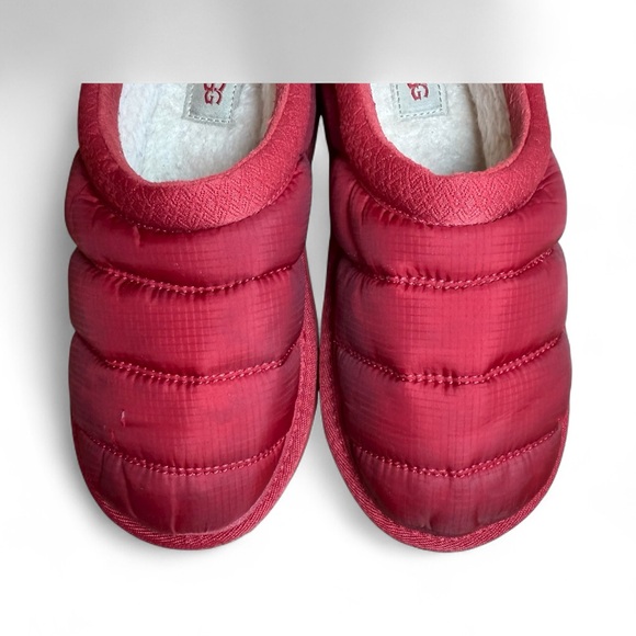 UGG Kids' Red Slip-On Slippers - US Size 1 - Picture 6 of 15